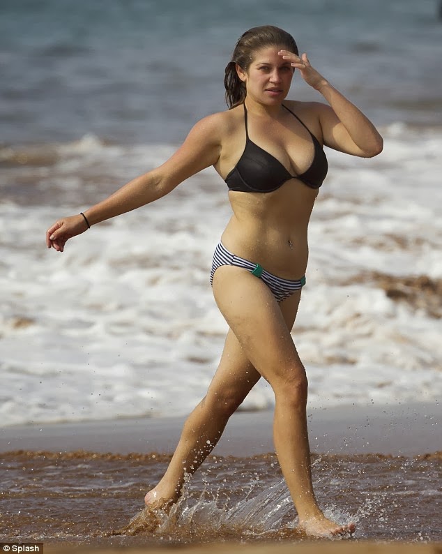 Danielle Fishel Sexy Bikini Shot In Beach Celebrity Spicy Girls